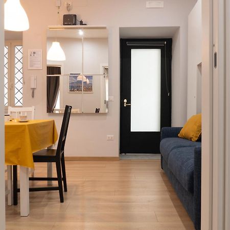 Casa Amato_2_Regina Giovanna Napoli Esterno foto