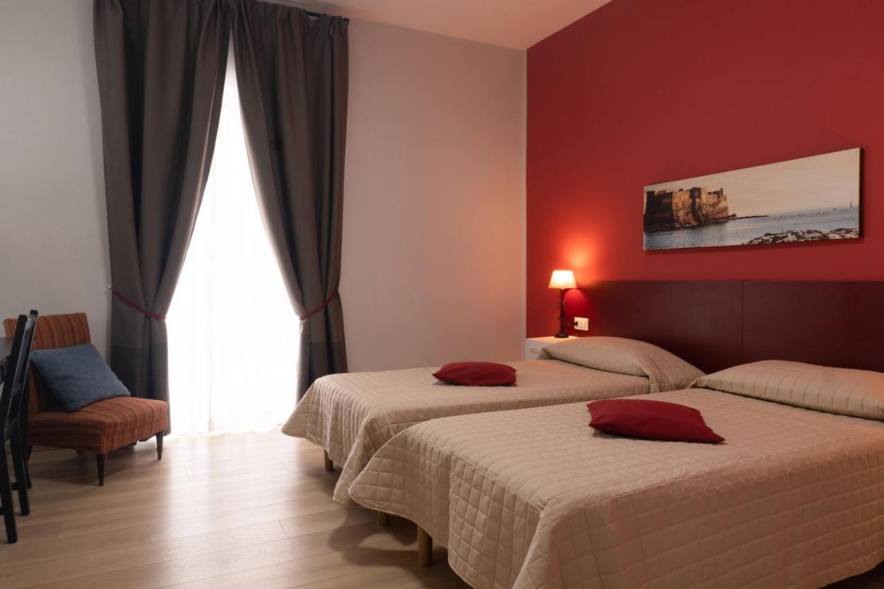 Casa Amato_2_Regina Giovanna Napoli Esterno foto