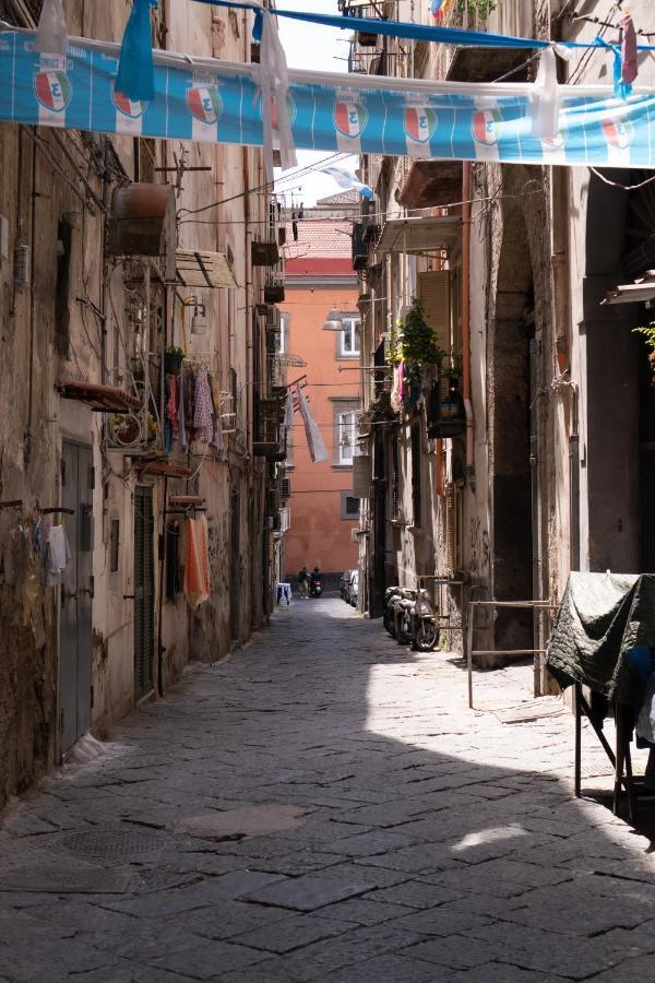 Casa Amato_2_Regina Giovanna Napoli Esterno foto